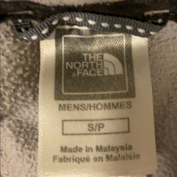 Men’s North Face sweater - Picture 3 of 6